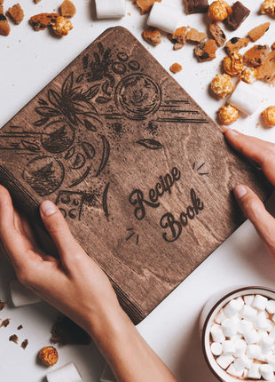 Wooden Recipe Book – Tomatoes Theme