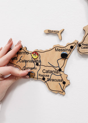 Wooden Map of Italy – Gold