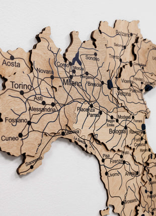 Wooden Map of Italy – Gold